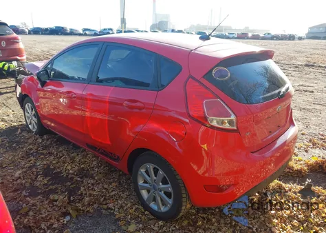 2015 Ford Fiesta Se из США, поврежденный, VIN 3FADP4EJ7FM166985